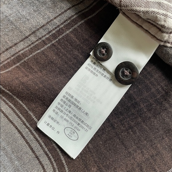 Abercrombie & Fitch Soft AF Dark Brown Plaid Shirt - Picture 13 of 14